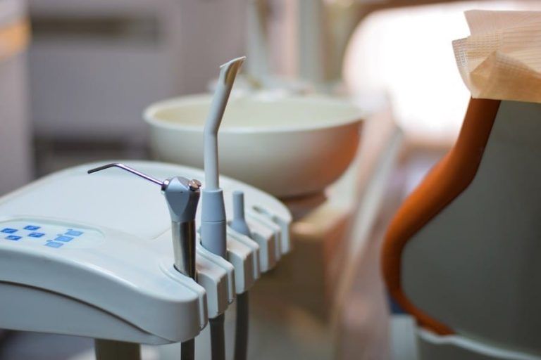 Raport PMR: 7% wzrost rynku usług stomatologicznych